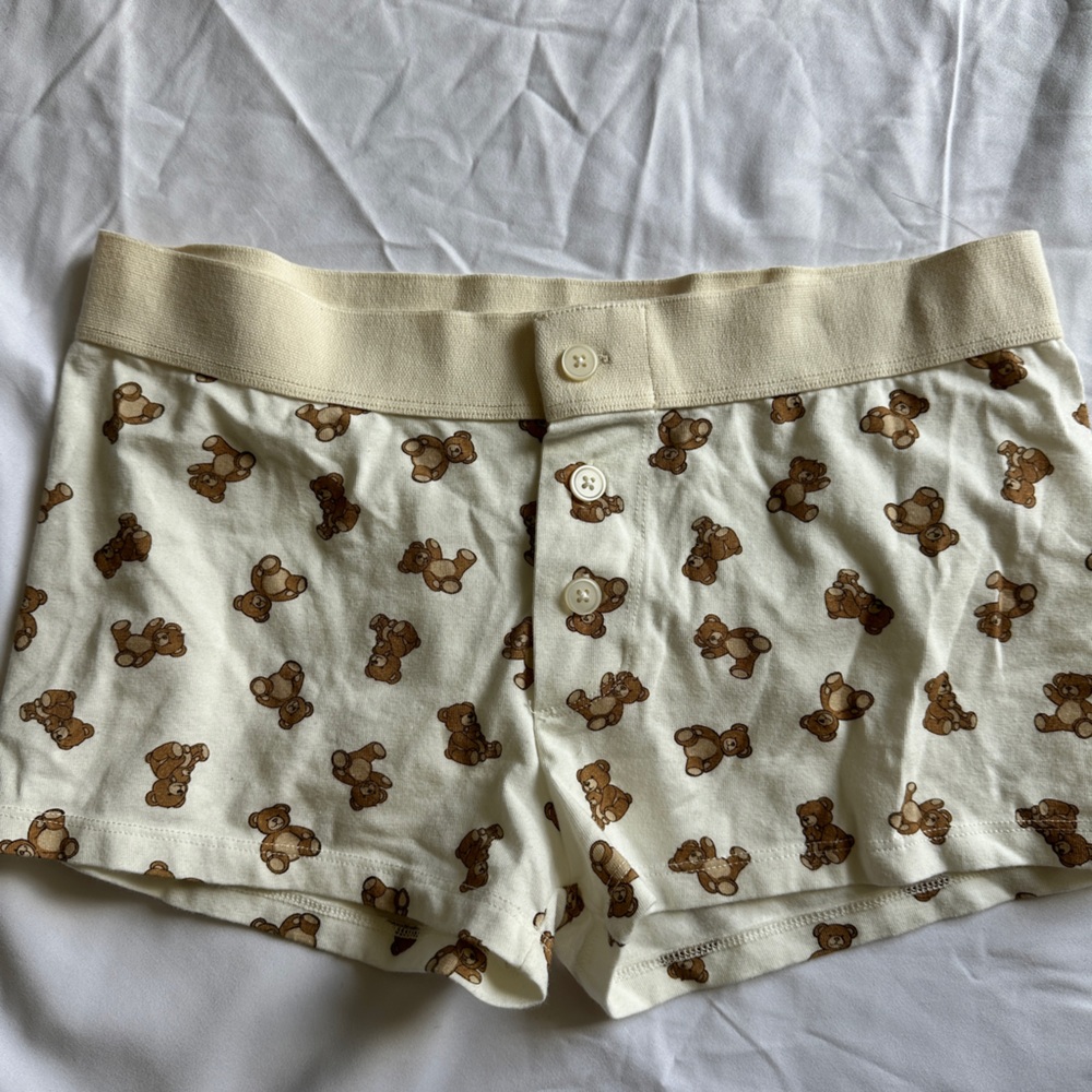 Brandy Melville White Teddy Print Shorts